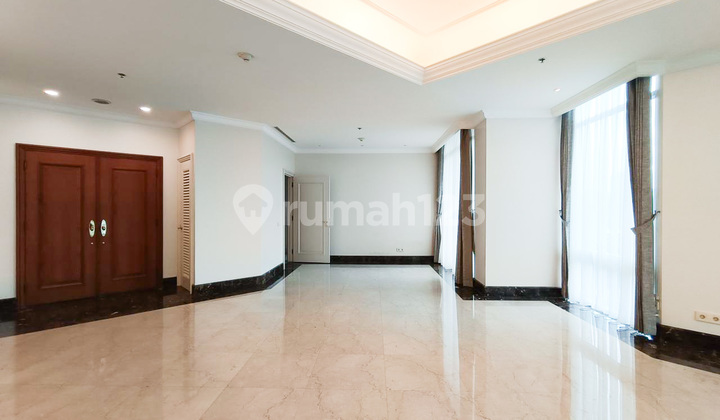 For Rent Four Seasons Residences 3 Bedrooms Middle Floor 2
