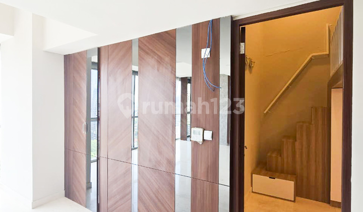 For Rent Ciputra World 2 3 Bedrooms Middle Floor For Rent Ciputra World 2 3 Bedrooms Middle Floor