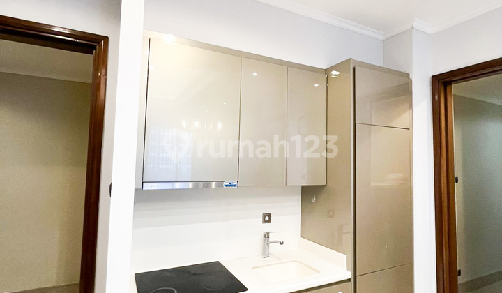 For Rent District 8 Senopati 2 Bedrooms High Floor 2