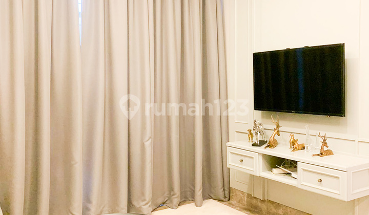 For Rent District 8 Senopati 1 Bedroom High Floor 2