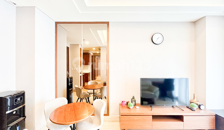 For Rent South Hills 2 Bedrooms Middle Floor 2