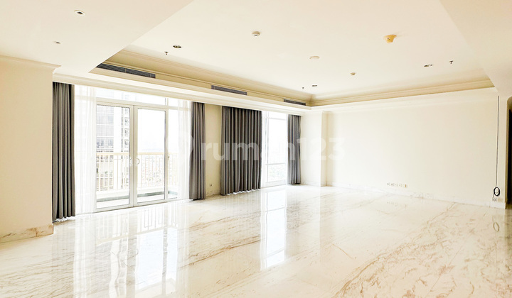 For Sale Botanica 3+1 Bedrooms High Floor