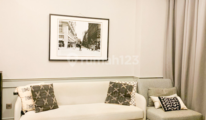 For Rent District 8 Senopati 1 Bedroom High Floor