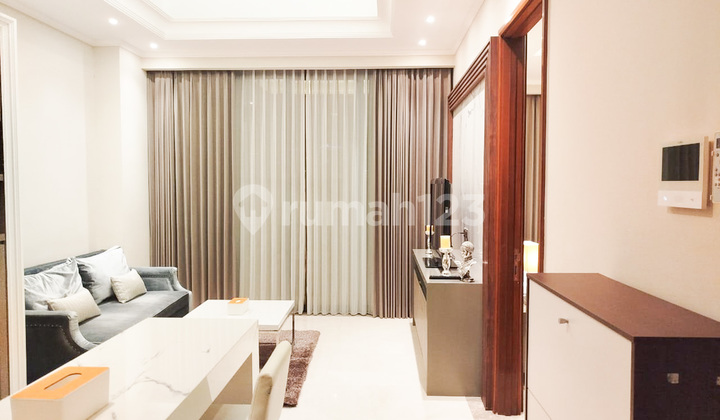 For Rent District 8 Senopati 1 Bedroom Middle Floor 1