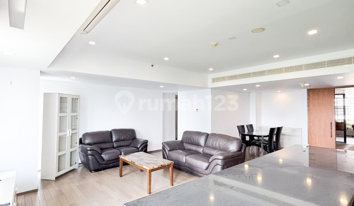 For Rent Verde One 2 Bedrooms Middle Floor 2