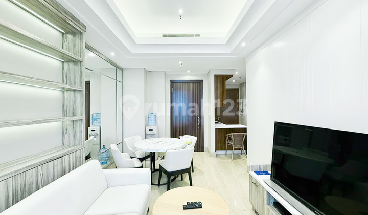 For Rent South Hills 2 Bedrooms Middle Floor