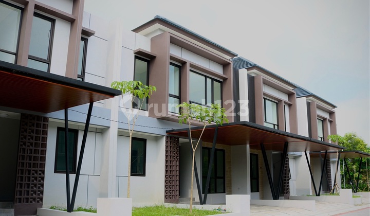 Dijual Rumah 2 Lantai Siap Huni Lokasi Karanganyar 2