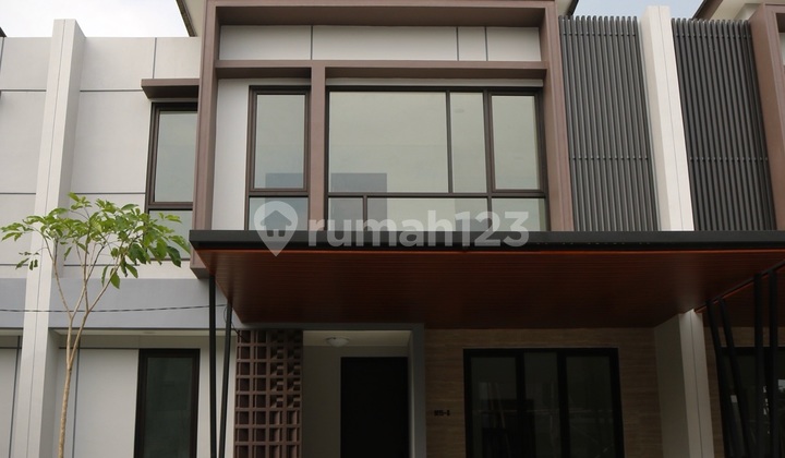 Dijual Rumah 2 Lantai Siap Huni Lokasi Karanganyar 1