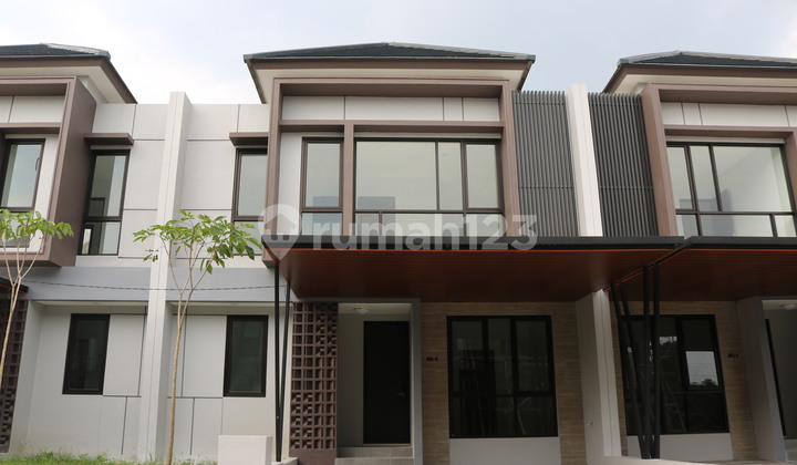 Dijual Rumah 2 Lantai Kawasan 25 Hektar, Lokasi Dekat Kampus Uns Solo, Full Fasilitas Lengkap Rumah Bagus Shm, Dekat Kota 2