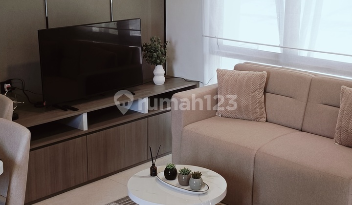 Rumah Mewah Dekat Kampus Uns Harga Terjangkau  2