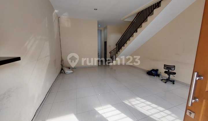 Rumah Bagus 3 Lantai Di Tomang Bebas Banjir Akses Jalan 2 Mobil