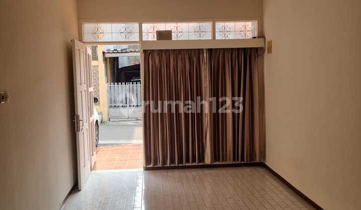 Rumah Siap Huni Lokasi Strategis Di Tomang Akses Dekat Jalan Tol 2