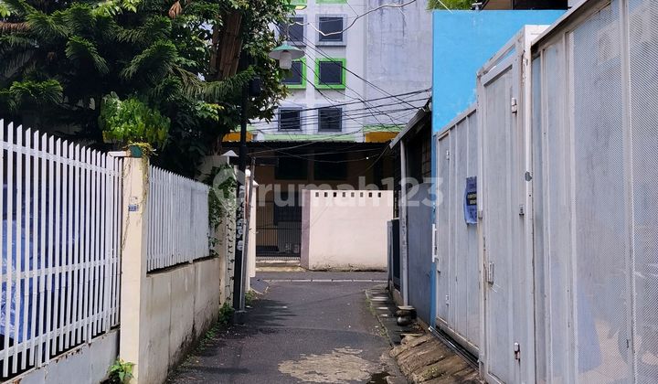 Disewakan Rumah Ex Kost di Grogol, Akses Mobil, Jakarta Barat
