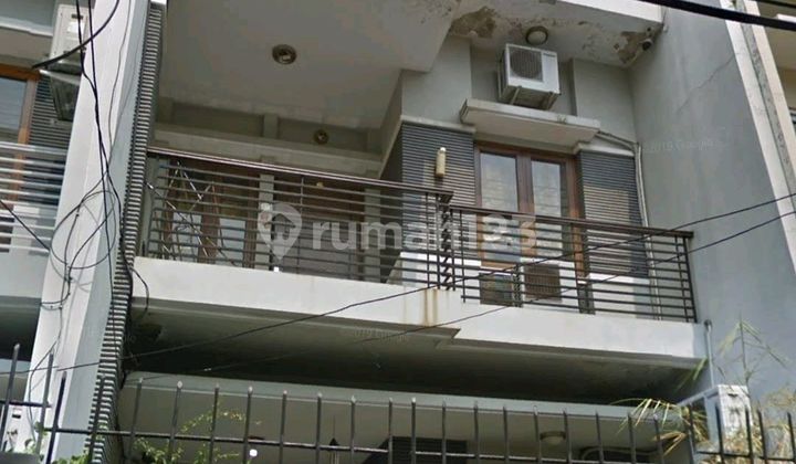 Rumah 3 Lantai di Grogol Jakarta Barat 1