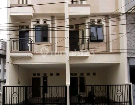 1 Unit! Rumah Baru Minimalis 3 Lantai Di Tanjung Duren Selatan  1