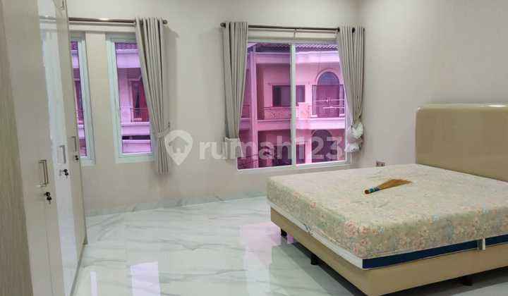 Rumah 3 Lantai Siap Huni Bagus di Pluit Timur Jakarta Utara