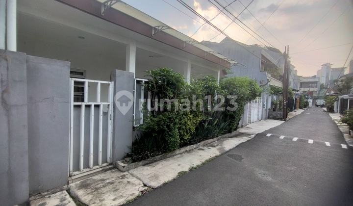 House in a Serene & Comfortable Location in Tomang, West Jakarta 2
