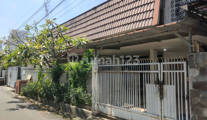 Strategic Location & Flood-Free House in Grogol, Suitable for Boarding House Strategic Location & Flood-Free House in Grogol, Suitable for Boarding House