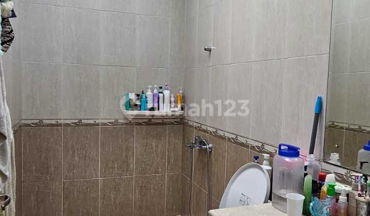 Di Jual Rumah Rapi di Taman Surya 3 2