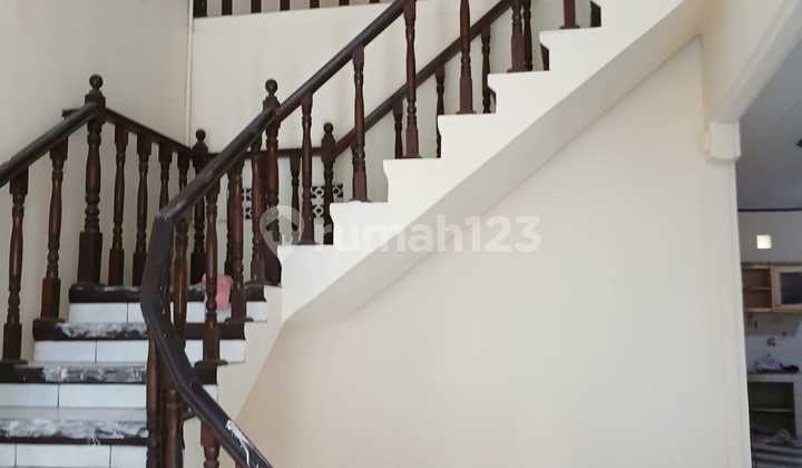 Di Jual Rumah Duta Garden 2