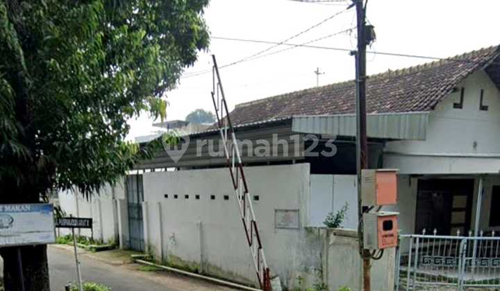 Dijual Rumah Tua Hitung Tanah Jalan Depan Lebar 1