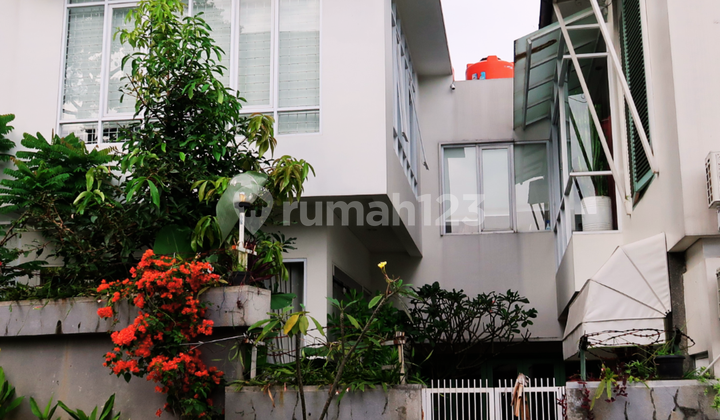 Nice 2-Storey House in Dago Teahouse Area with Freehold Title 2