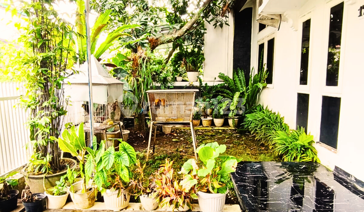Residential House in a Housing Complex, Ready to Occupy in ANTAPANI Bandung 2