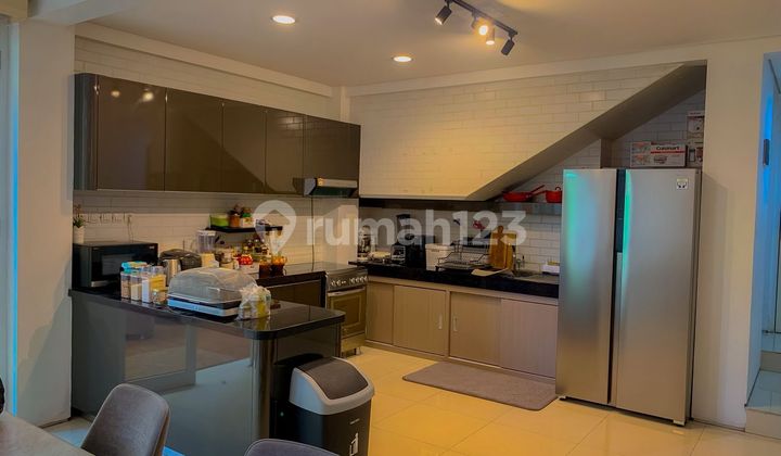 Beautiful House for Rent in Senopati Kebayoran Baru – 3BR, 375 Million/Year