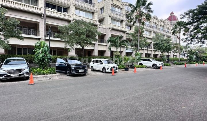 RUKO BUSINESS GARDEN SHOPPING ARCADE CENTRAL PARK