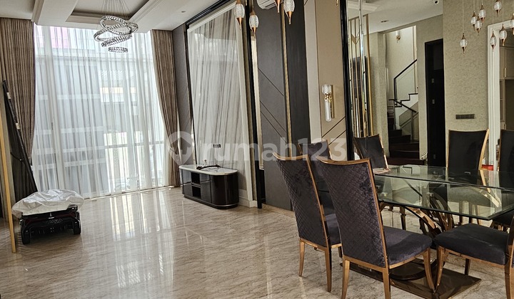 Rumah Golf Island Cluster Mozart Signatures Semifurnish 2