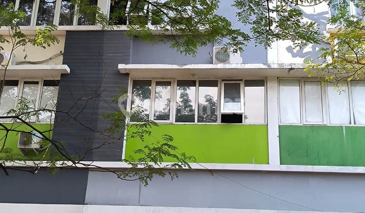 For Sale: Green Court 3.5-Storey Shop House, Land Area 470m², Ready to Use. For Sale: Green Court 3.5-Storey Shop House, Land Area 470m², Ready to Use.