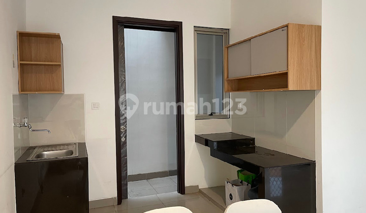 Dijual Rumah Pik2 Springville 6X10 2 Lantai Semi Furnish Murah