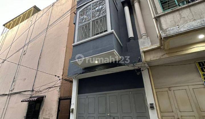 Ruko Lokasi Strategis SHM Siap Huni di Komplek Halat Center, Pasar Merah Barat, Medan Kota