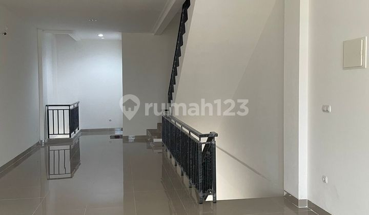 For Rent Boston Shop House PIK2, Tangerang