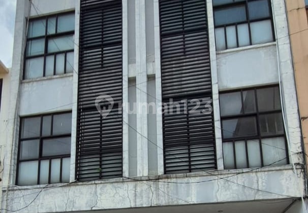 Quick Rent for Terraced Shophouse can be used as Warehouse. Good ******** Ready Vacant ******** Sunter Niaga North Jakarta