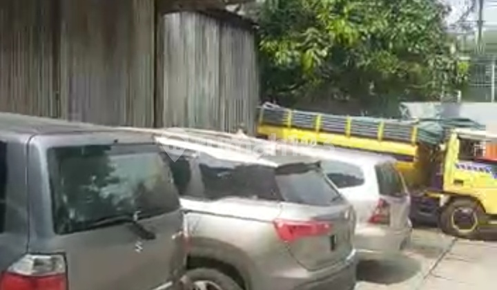 Dijual Murah 50%di Bawah Njop Exshowroom Di Pinggir Jalan Protokol Gunung Sahari Jakpus.strategis. Bagus