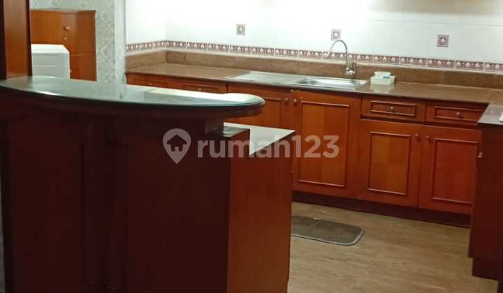 Sewakan Cepat Kondominium Bagus Rapi Strategis. Murah 3kt. D Kemayoran Jak Pus 2