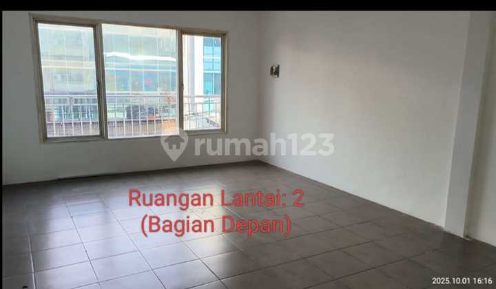 Rent a Nice Strategic Shop House in Mangga Besar West Jakarta for Only 10M 2
