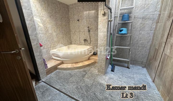 Jual Rumah Bagus Lantai ******** Kaca. Strategis Aman di Karang Jelita Muara Karang Jakut 2