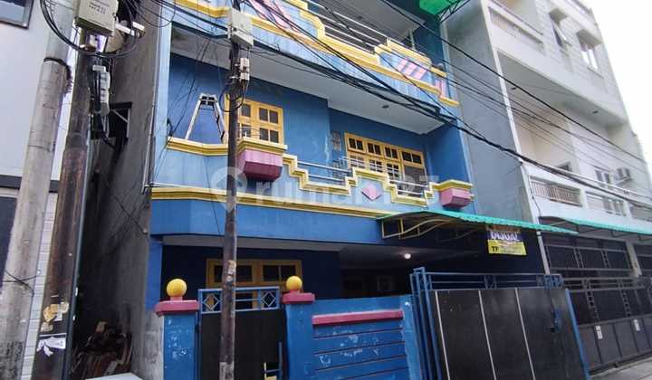 Jual Rumah Bagus Murah,Bekas Konveksi, 3Kt, di Satria Pademangan Jakut Jual Rumah Bagus Murah,Bekas Konveksi, 3Kt, di Satria Pademangan Jakut