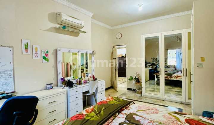 Jual Cepat Rumah Bagus Dihoek Daerah Taman Ratu Jakbar 2