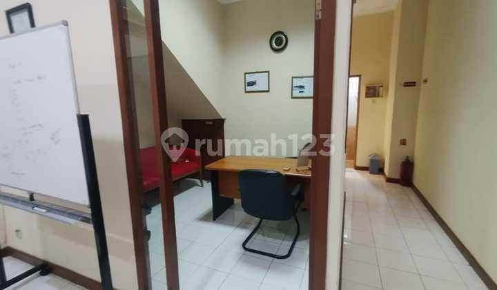 For Immediate Sale Strategic Good Shop Suitable for Salon Cafe Business Etc. in Kelapa Hibrida ********