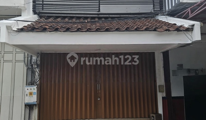 Strategis, Untuk Usaha Sekaligus Tempat Tinggal