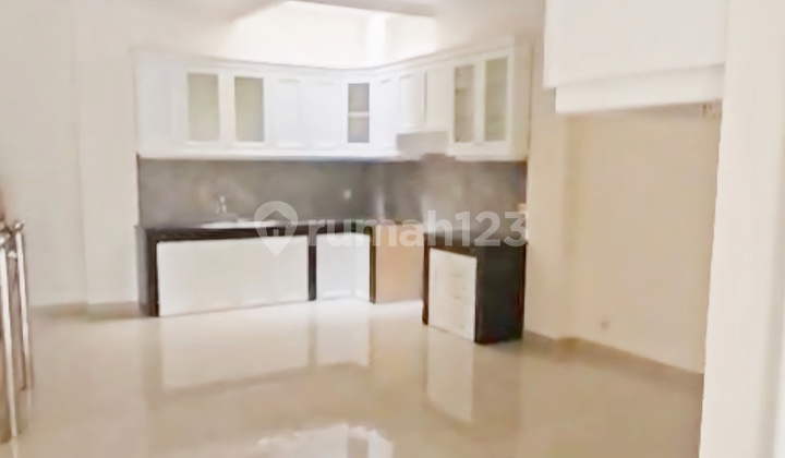 Aman, Strategis, Akses Transportasi 2