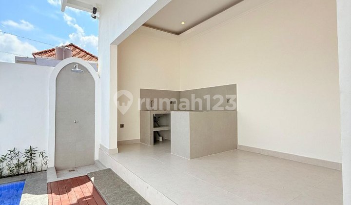 Di sewakan villa baru di Umalas semi furnished 2