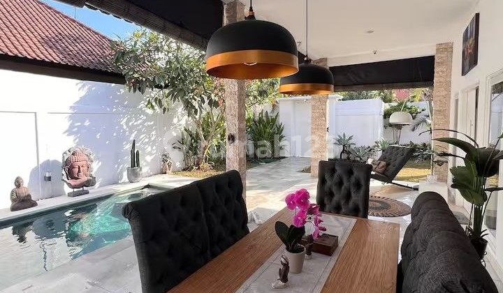 Disewakan Villa Mediterania style tahunan di Seminyak Disewakan Villa Mediterania style tahunan di Seminyak