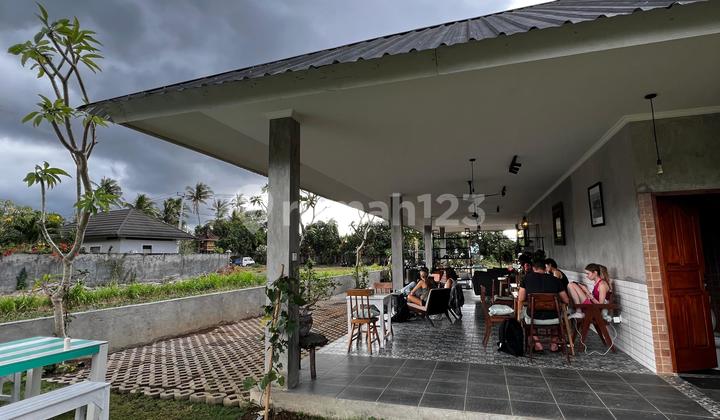 For rent or take over: Fully equipped cafe in Amed