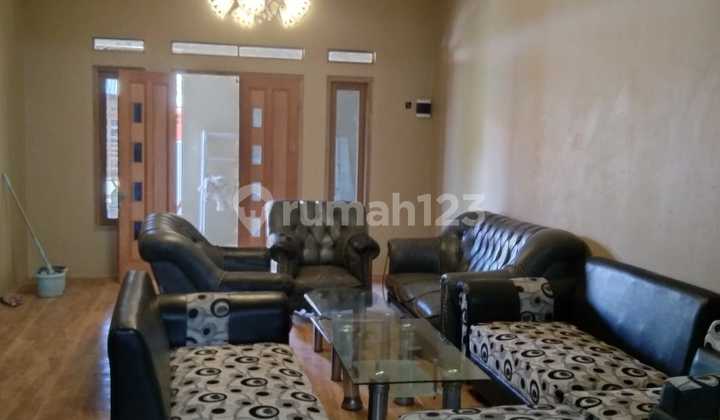 Edisi Spesial Rumah Asri dan Luas di Cimanggis Depok Edisi Spesial Rumah Asri dan Luas di Cimanggis Depok