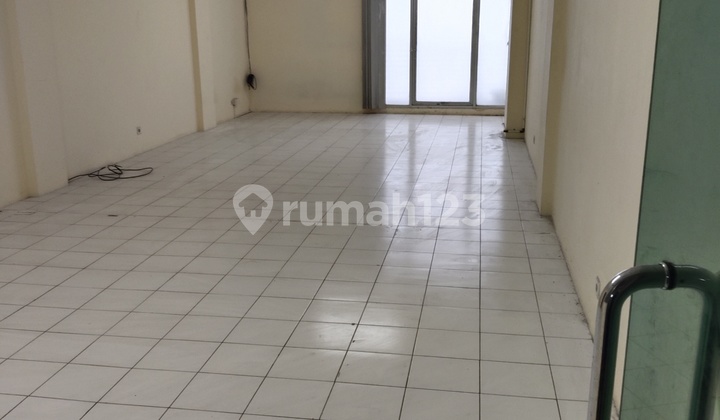 Ruko 4 Lantai Strategis Di Season City