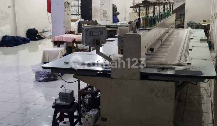 Ruko Gandeng Cantik Terawat Dijelambar Ruko Gandeng Cantik Terawat Dijelambar